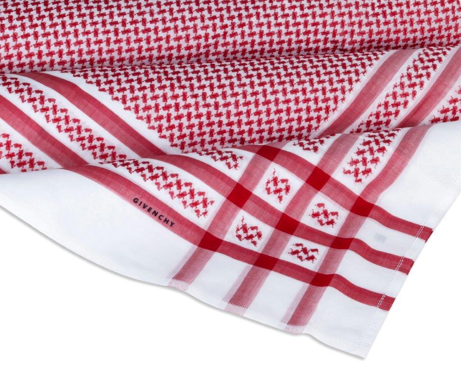 شماغ جيفنشى مقاس 55 صناعة انجليزية و 100% قطن باللون الاحمر موديل جديد