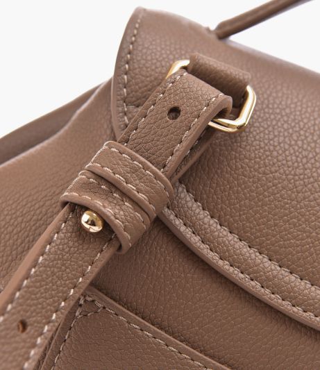 شنطة يد نسائية مميزة من كانلّي تصميم عصري جديد جلد