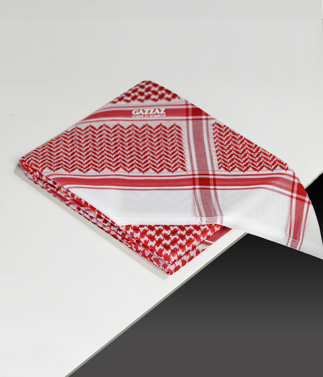 100% COTTON ENGLAND YASHMAGH 58 RED/WHI